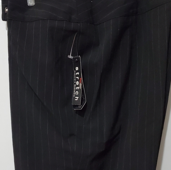 Capri pants - Picture 5 of 5